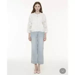 [손정완](타임스퀘어점패션관)플라워 레이스 점퍼ZDJ5252010