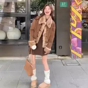 퍼 안감 솜털 코트 쇼트 램스울 보온 여자모피코트 세무 칼라 뿔단추 ible1