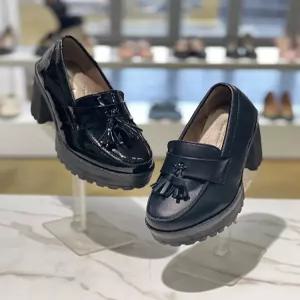 유무광 테슬 장식 10cm 가보시 로퍼 구두 ANS26CNK0316FP