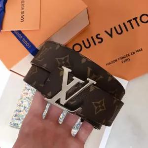 루이비통 LV 이니셜 40MM 양면 벨트 M9821T