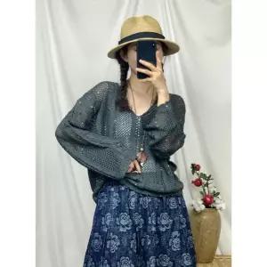 블랙팬서 여친 니트 가을 빈티지 스팽글 펀칭 풀오버 브이넥 OPH3