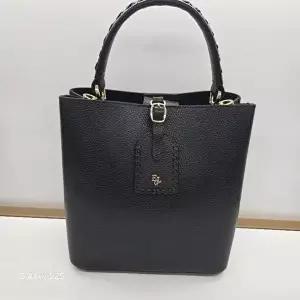 [셀러허브 1]elegance HC39 후크라인버킷백 캐주얼버킷백 BTSH002 (48322788)