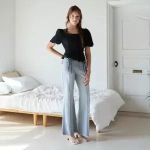 [롯데백화점]에고이스트 [BLUE LABEL]수술 라인 부츠컷 데님팬츠 ES2ODP05