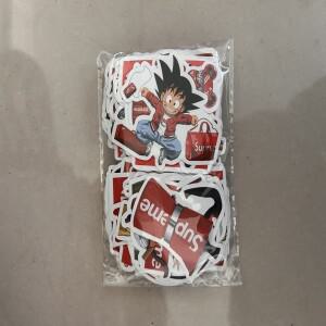 100개 중복되지 않는 레드 트렌디 SUP 휴대폰 스케이트보드 스티커