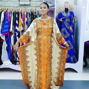 2025 Boho 아프리카 프린트 쉬폰 카프탄 드레스 비치 웨딩을 위한 내장 벨트  패치워크 디자인으로 루즈핏