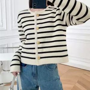 스트라이프 라운드넥 가디건 단가라가디건 간절기의류