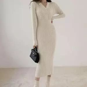 [SBD] 단추 원피스 브이넥 슬림핏 데이트룩 골지 포인트