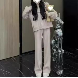 여친 바지 캐주얼 가을 투피스 트렌디 아이템 트레이닝복 긴팔세트 맨투맨 반코트 세트 스포티한 군소 HT3