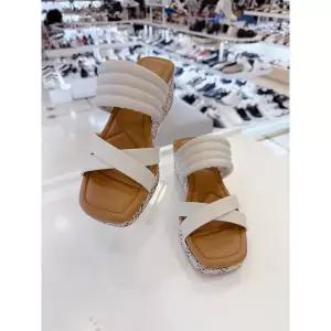 [하프클럽/무크]무크 세이브존01 크로스 스트랩 웨지슬리퍼 522406 QY