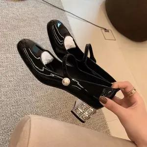 EAMT 빈티지 여성용 진가죽 실버 양가죽 하이힐 가보시 펌프스 큐빅 프렌치 핏 YJ2