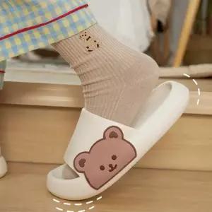 푹신한 곰돌이 사무실 학교 직장 층간소음방지 슬리퍼 곰돌이슬리퍼 학교슬리퍼