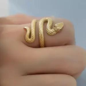 뱀반지 패션 스네이크 반지 포인트 행운 특이한 행운반지 뱀집게 뱀팔찌 여자반지