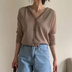 [하프클럽/샵앤]간절기 여성 단추오픈 스판 레이어드 긴팔 후드 가디건 21DS-