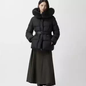 [롯데백화점]쥬크 슬림핏 벨티드 퍼후드 구스다운Z254PSG186