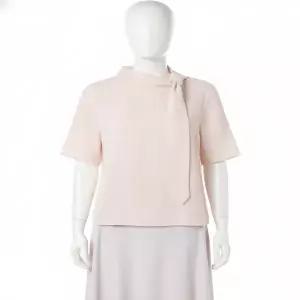 ROEM 하이넥 리본 타이 블라우스 RMBLG25NT6 625574