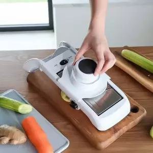 [콩심팥심]양배추 채칼 3단 굵기 조절 슬라이서 업소용 야채 채썰기 도구