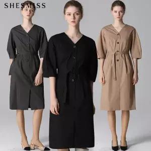 [쉬즈미스][쉬즈미스(SHESMISS)] V넥 허리 핀턱 9부 소매 원피스 (택가격338000원)