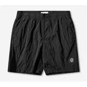 [스톤아일랜드] 나일론 반바지 블랙 153339153