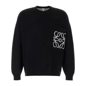 로에베 콘트라스트 로고 자수 체스트 포켓 맨투맨 H526Y14KKI BLACKWHITE