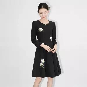 여성원피스 봄가을 스팽글 자수 원피스 엘레강스 허리 A라인 스커트 심쿵돌직구