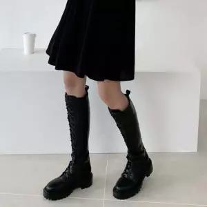 인기상품 레이스업 디테일 청키솔 여성 롱 워커부츠 5FWY [WFJZ4P0_260405]