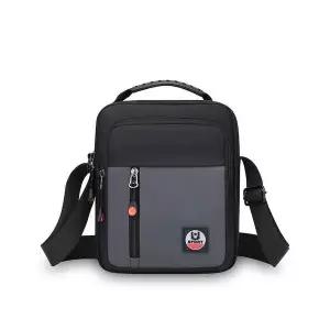 솔저스2 남성 아웃도어 스니커즈백 멀티레이어 캐주얼 가방 세로형 숄더백 OPH5