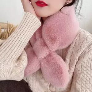 여자 겨울 데이트 룩 밍크 페이크 퍼 컬러 머플러 일체형머플러 인생샷목도리