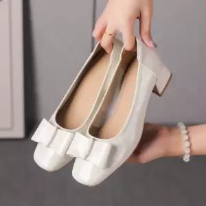 여자신발 구두 통굽 봄가을 통근 에나멜 빈티지 심플한 미들힐 사계절 심쿵희망