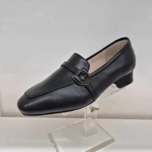 엘칸토 HC11 양가죽 여성 로퍼 세미정장 로퍼 H7J6U6Y1319