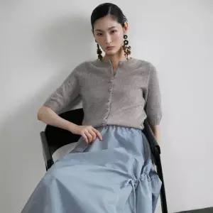 르네크루 25FW 화이트캐시미어100% 하프 가디건