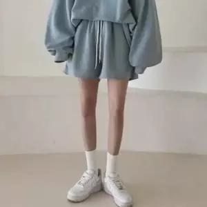 [옷은날개] 무지 통넓은 밴딩 3부 반바지