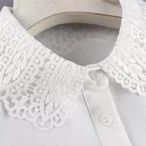 레이어드 펀칭 케이프 넥 패턴 이너 카라