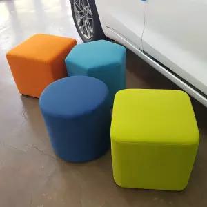 테라스툴 패브릭 반려동물 카페 대기의자 얼룩제거 가능한 스툴보조의자