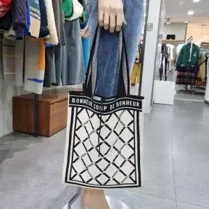 시슬리/애플아울렛/자카드 니트  숄더백/SCBG04311