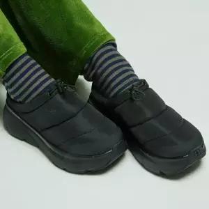 아키클래식 경량 발편한 밴프 리커버리 패딩 뮬 트리플블랙