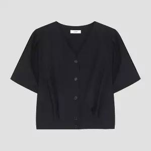 [롯데백화점]리스트 크롭 브이넥 블라우스 TWWBLP62080