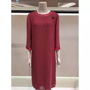 [벨리시앙](하남점)S/S브로치 포인트 니트원피스 OP5208