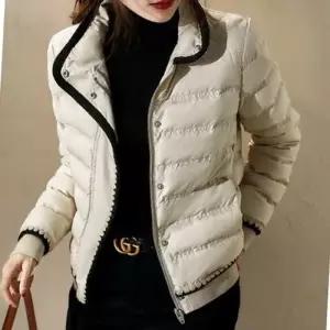 [라일리여성의류] Rly 크롭 여성 숏 패딩 아우터 여성 경량 패딩 데일