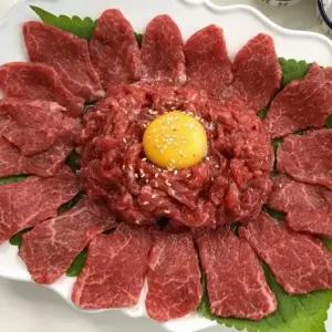 당일도축 국내산 한우 1등급 육사시미 생고기 뭉티기 200g + 육회 200g + 수제 양념장