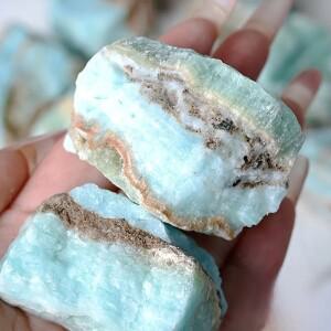 천연 블루 아라곤라이트 자유형 원석 크리스탈 광물 표본 클러스터 락 레이키 힐링 스톤 홈 데코레이션용