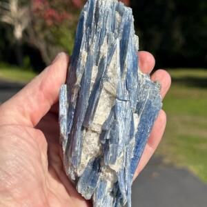 17.64온스 천연 블루 카야나이트 광물 크리스탈 클러스터 원석 표본 미네랄 힐링 칼사이트 수집품 보석 및