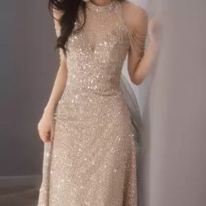 이브닝 드레스 연회 연주회 연말 파티 럭셔리 시상식