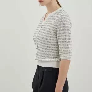 올리비아로렌 DP01 매탈 배색 풀오버  VOCBL4M3111