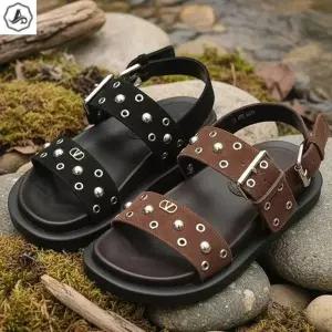 [애슬릿] 통굽 샌들 가죽 스터드 펀칭 라인 버클 발편한 3cm