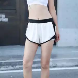 트레이닝 핫팬츠 L 여자운동복 여성반바지