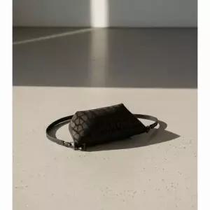 발렌티노 트왈 이코노그라프 숄더백 3Y0B0C24 3Y2B0C24 JXD U02