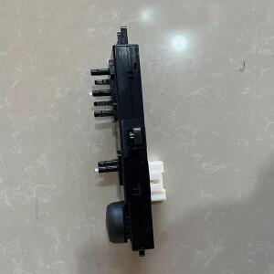 스위치 어셈블리-파워 프론트 좌측 시트용 엘란트라 I30 코나 아이오닉 세라토 K3 니로 셀토스 소울 88540f