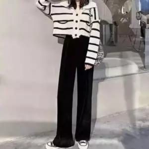 [다잇템] 여성 필수 보온 벨루어 FW 넓은 포근한 골덴 바지