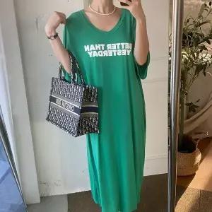 [하프클럽/] 홀리데이롱티셔츠원피스 RAU413M604 빅사이즈