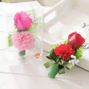 생화 느낌 장미 코사지 레드 어버이날 스승의날 감사 선물 가정 학교 행사용